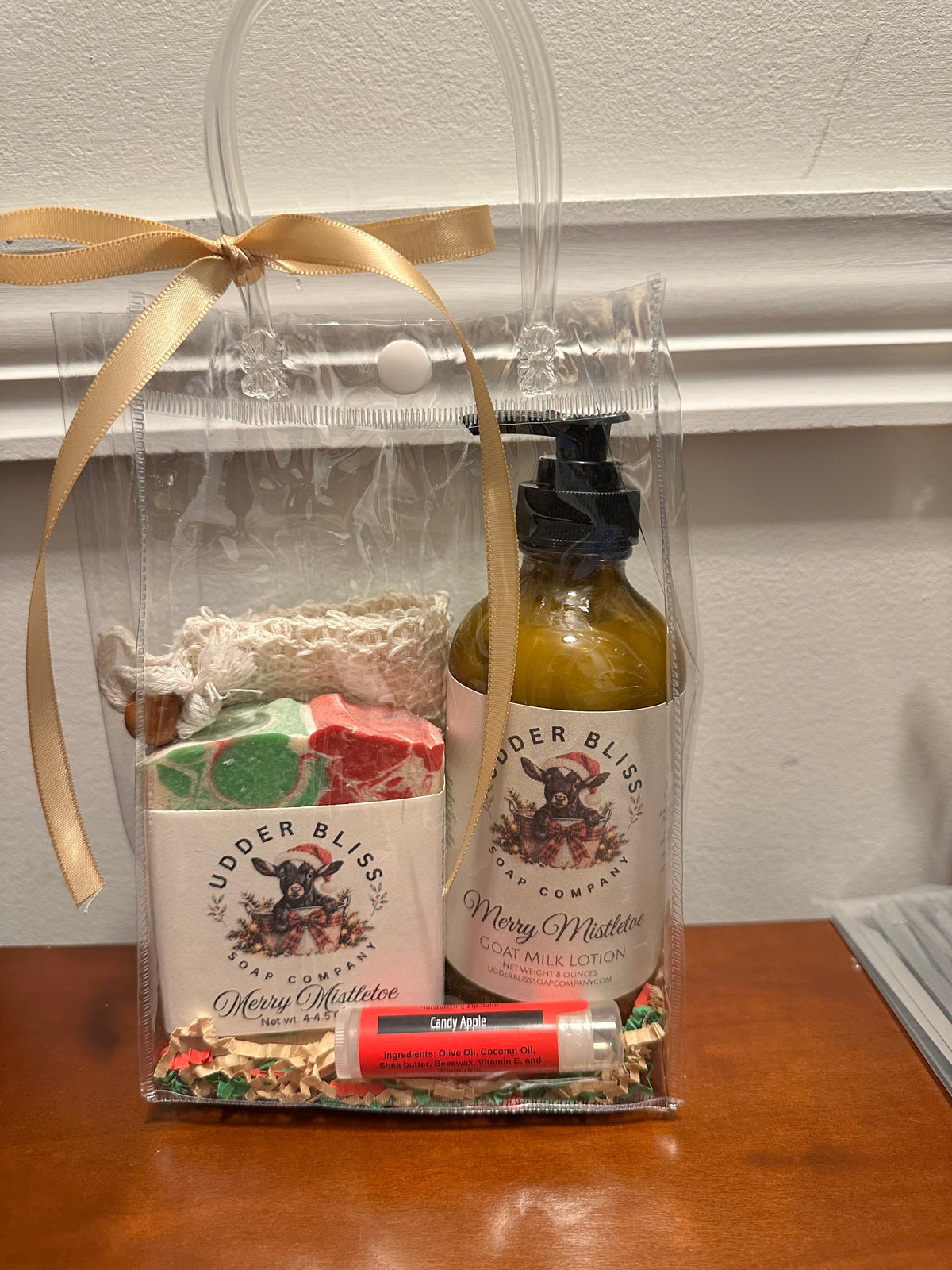 Merry Mistletoe Gift Set